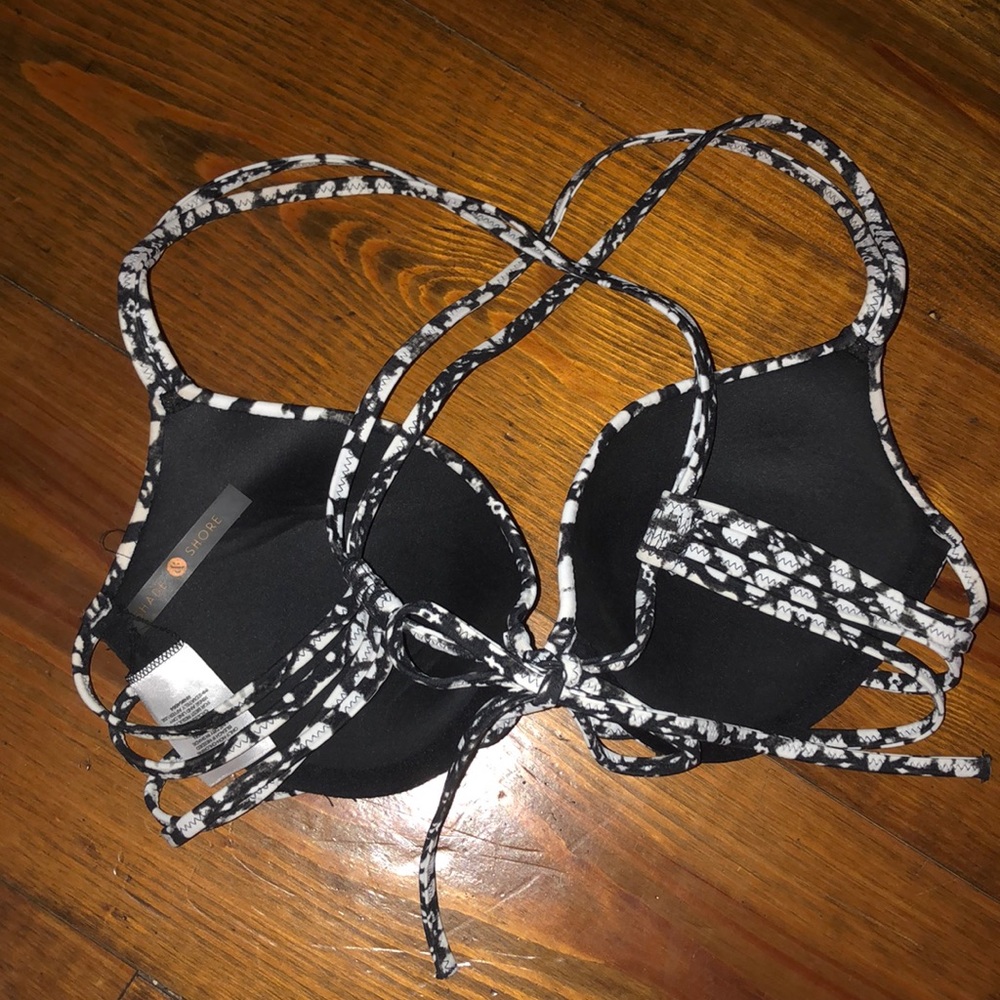 Black and white two piece bikini - Picture 3 of 5